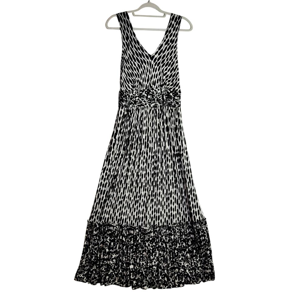 Plenty Dress by TracyReese SzM Maxi dress. Geometric Pattern. Tiered BlacknWhite